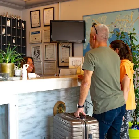 阿肯海滩酒店 3* 博德鲁姆