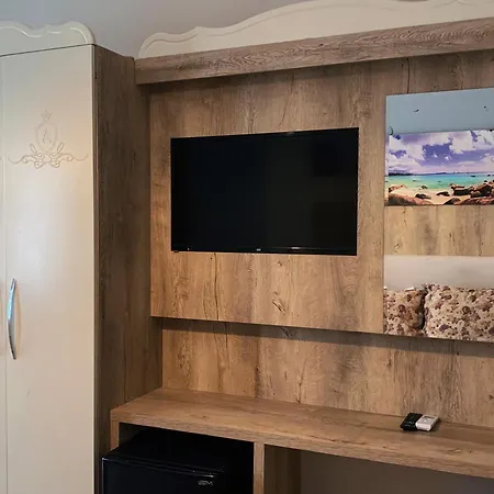 阿肯海滩酒店 博德鲁姆